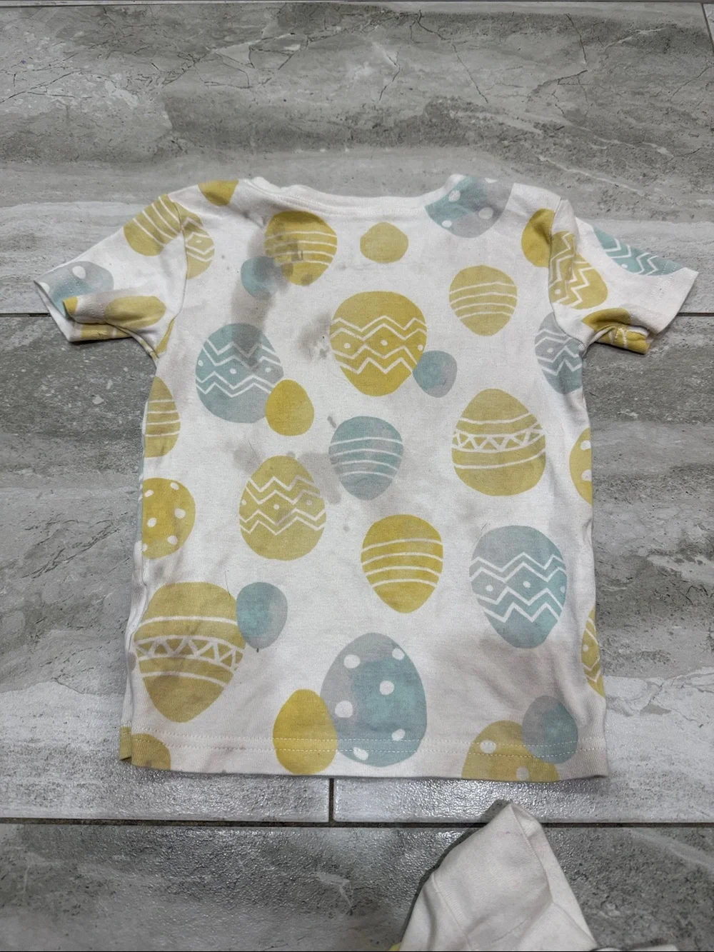 Carter's Short-Sleeve Pajama Set in Yellow & Light Blue Egg Print